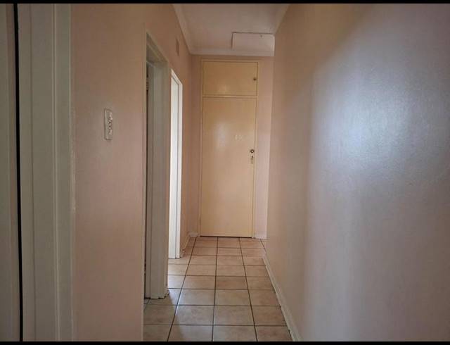 2 BEDROOM APARTMENT FOR SALE IN MOREHILL